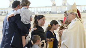 Mahalagang papel ng pamilya sa misyon ng simbahan, higit pang patitibayin ng Vatican