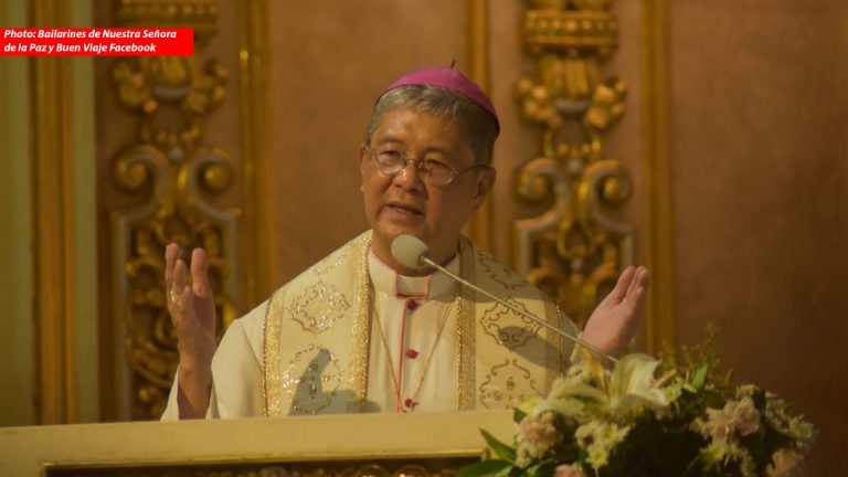 Church workers, hinamon ni Bishop Santos